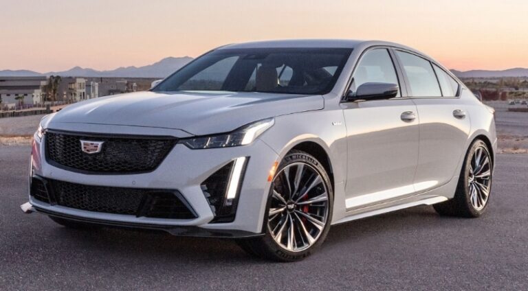 2027 Cadillac CT4-V Features